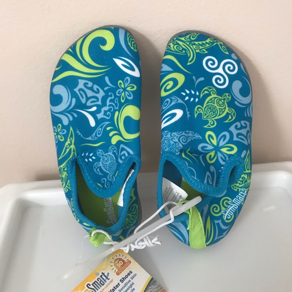 SunSmart  hi-top water shoes for toddlers